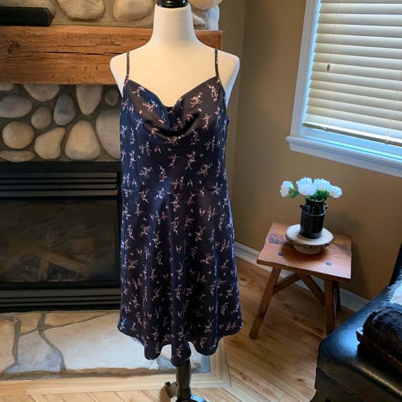Abercrombie and Fitch Slip dress (NWT) - Picture 3 of 9